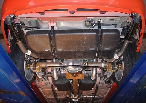 Flowmaster 817312 American Thunder Cat-Back Exhaust Kit 2.5 Inch Stainless Steel with 3 Inch Polished Stainless Tips Compatible with 1999-2004 Ford Mustang GT, MACH 1 and Bullitt with 4.6L SOHC engine in Kuwait