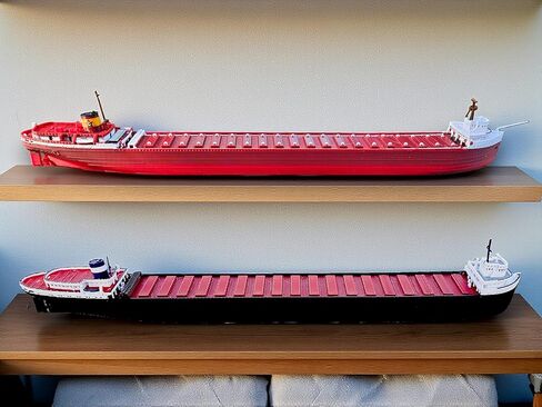 TheRoller3d 2-Pack SS Edmund Fitzgerald & SS William Clay Ford Model Ship 12 "نماذج شحن البحيرات الكبرى، سفن الألعاب، السفن النموذجية، نماذج السفن، ديكور بحري، هدايا التاريخ البحري in Kuwait