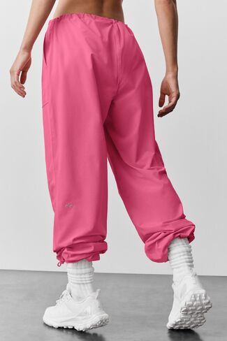Alo Yoga Low Rise Megastar Cargo Pant - Paradise Pink in Kuwait