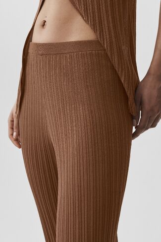 Alo Yoga Sweater High-Waist Sunlit Straight Leg Pant - Sun Kissed Brown in Kuwait