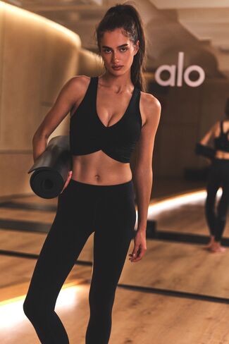 Alo Yoga Airbrush Low-Rise Legging - Black in Kuwait