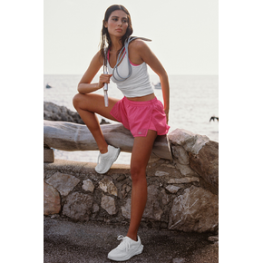 Alo Yoga Mid-Rise Go Time Short - Paradise Pink in Kuwait