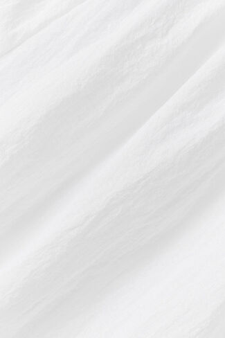 Alo Yoga Mid-Rise Go Time Short - White in Kuwait