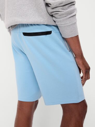 Old Navy Dynamic Fleece 4.0 Shorts -- 8-inch inseam - Cool Rain in Kuwait