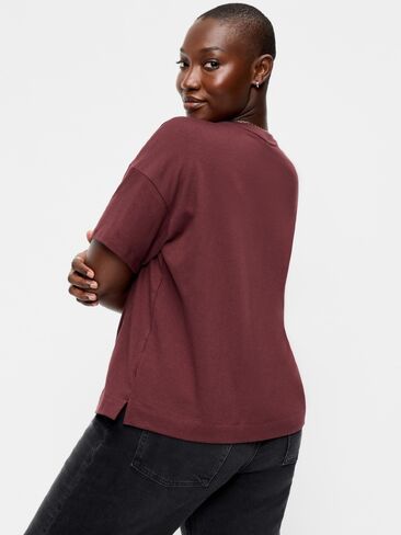 Old Navy Vintage Crew-Neck T-Shirt - Reddy Or Not in Kuwait