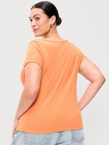 تي شيرت Old Navy Snug Boatneck - كزبرة مطحونة in Kuwait