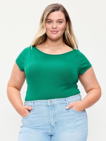 تي شيرت Old Navy ذو رقبة دائرية - جوهرة الغابات المطيرة in Kuwait