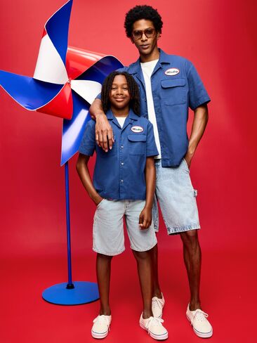 قميص Old Navy Old Navy x ديزني ميكي ماوس قصير الأكمام للأولاد - أزرق باسيفيك in Kuwait