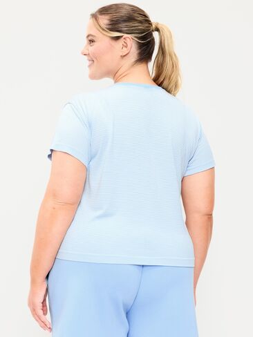 Old Navy Seamless T-Shirt - Blue Stripe in Kuwait