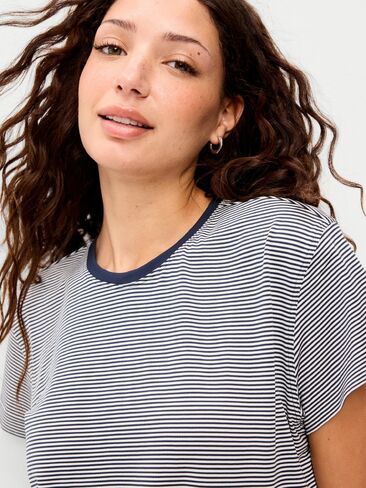 تي شيرت Old Navy بدون خياطة - شريط بحري in Kuwait