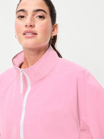 سترة Old Navy TrekTech كبيرة الحجم - Sweet Sixteen in Kuwait