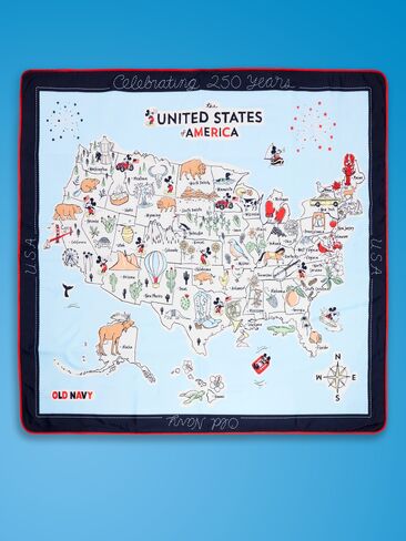 بطانية Old Navy Old Navy x Disney Picnic Blanket للعائلة - أمريكانا in Kuwait