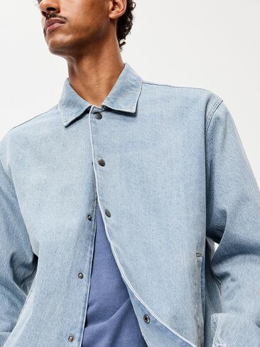 سترة Old Navy Denim Coach - لون فاتح in Kuwait