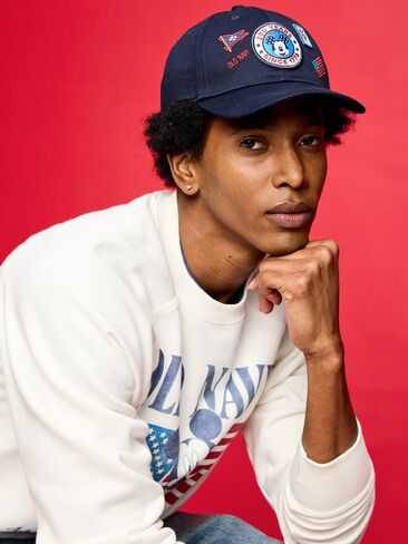 قبعة بيسبول برسومات شعار ديزني ميكي ماوس للبالغين من Old Navy Old Navy x - باللون البحري in Kuwait
