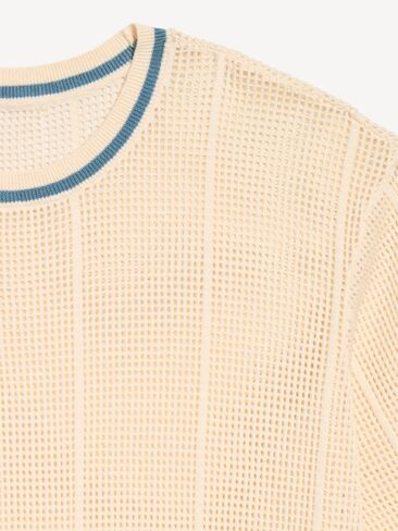 تي شيرت شبكي مريح من Old Navy - زنابق بيضاء in Kuwait