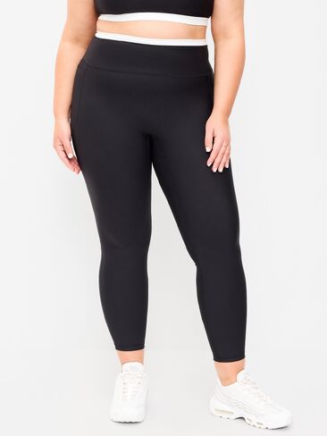 Old Navy طماق PowerSoft عالية الخصر بلا حدود 7/8 جيوب - بدون درزات أمامية - بلاك جاك in Kuwait