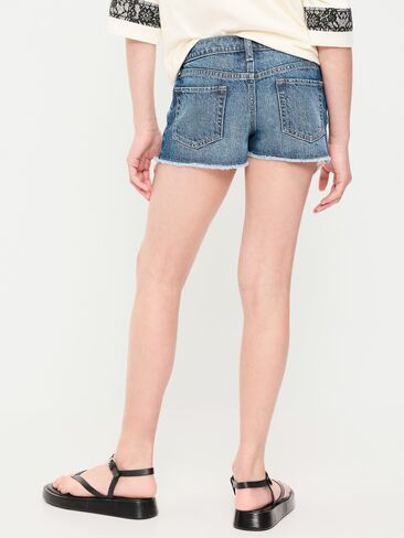 شورت جينز منخفض الارتفاع بحاشية متوترة للبنات من Old Navy - لون متوسط ​​الغسيل in Kuwait