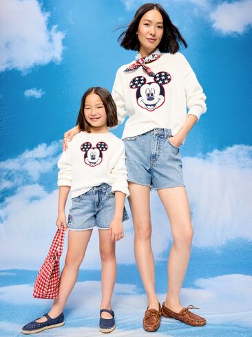 شورت جينز مطرز بخصر عالٍ وأطراف منسلة للبنات من Old Navy x Disney Minnie Mouse - غسيل متوسط in Kuwait