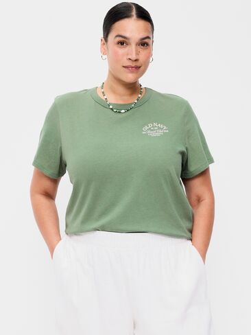 تي شيرت Old Navy EveryWear برقبة دائرية وشعار الماركة - عشب مجفف in Kuwait