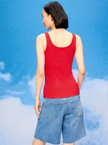 تيشيرت بدون أكمام برقبة دائرية مضلعة x ديزني ميكي ماوس للنساء من Old Navy Old Navy - أزرار حمراء in Kuwait