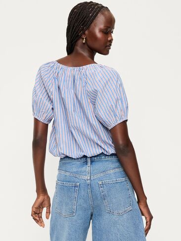 بلوزة فقاعية بأكمام قصيرة من Old Navy - شريط أحمر وأزرق in Kuwait