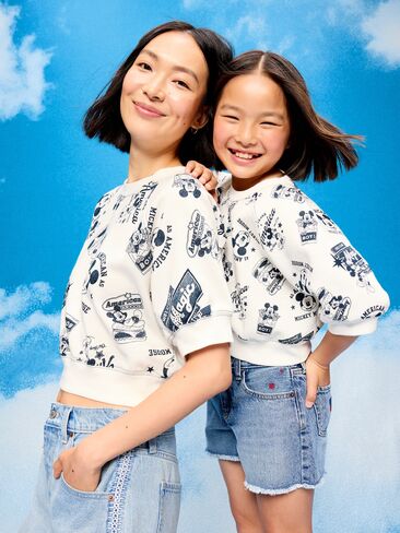 Old Navy Old Navy x Disney Mickey Mouse Short-Sleeve Cropped Raglan Fleece Sweatshirt for Girls - Navy Blue Mickey in Kuwait