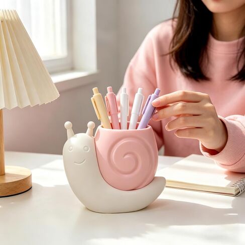1PCS Cute Snail Pen Holder Multi Use Desk Stationery Organizer Makeup Brush Storage Bucket Gift Ready Desktop Case Office Accessory Container in Kuwait