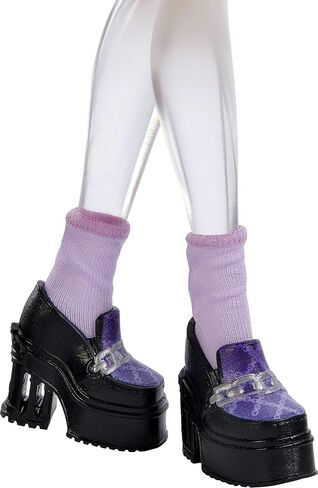مجموعة دمية Monster High Self-Scare Secrets Spectra Vondergeist وملحقاتها مع 13 مفاجأة واقعية مثل مجموعة العناية بالأظافر ومشغل التسجيل in Kuwait