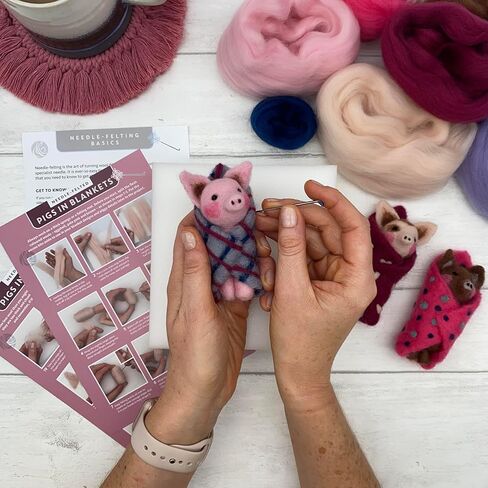 Bergin & Bath Needle Felting kit - Pigs in Blankets. A Festive Christmas Craft kit for Adults and Teens. Learn to Make Felted Decorations from Wool. in Kuwait