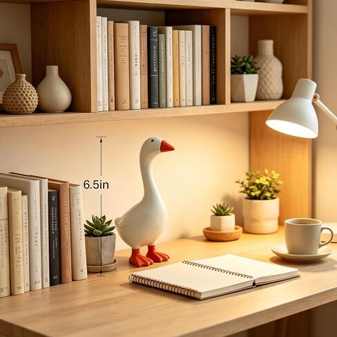 مكتب أوزة 7 بوصة مع حامل مفاتيح، تمثال أوزة صغير لطيف لسطح المكتب لمكتب المكتب والعرض المنزلي، زخرفة مضحكة لسطح المكتب، هدايا فريدة من نوعها لعيد الحب لعيد الحب للنساء والأصدقاء in Kuwait