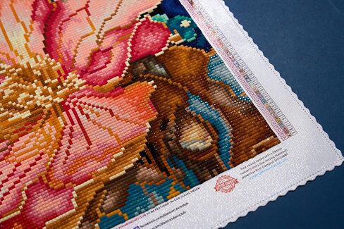 مجموعة طلاء ألماس مرجاني وذهبي من DIAMOND ART CLUB، حرف يدوية ممتعة للبالغين، قماش فني ماسي مربع، 12.3 بوصة × 11.1 بوصة (31.4 سم × 28.1 سم) in Kuwait