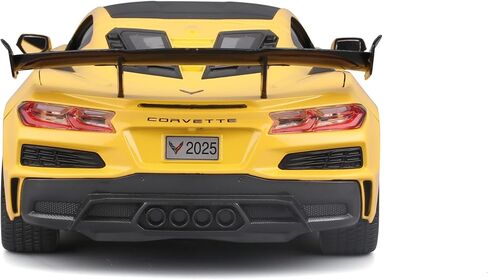 مايستو 1:18 إصدار خاص 2025 شيفروليه كورفيت ZR1، أصفر معدني in Kuwait