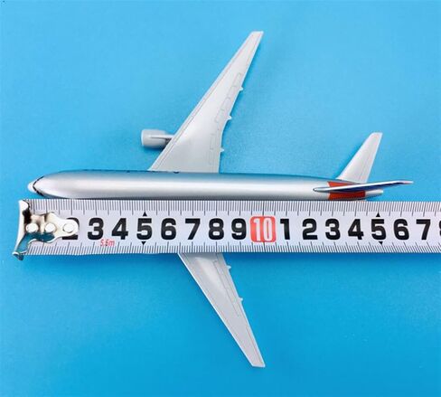 مقياس مصغر 1 400 لطائرة بوينغ B777-200 نموذج طائرة الخطوط الجوية الماليزية Aircra سبيكة ثابتة لعبة طائرة مجموعات اللعبة in Kuwait