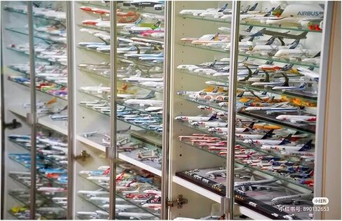 Miniature Scale 1 400 for Australian Air Qantas B747 Airlines Plane Model 16cm Metal Aircraft Airplane W Stand Flying Toy Game Kits in Kuwait