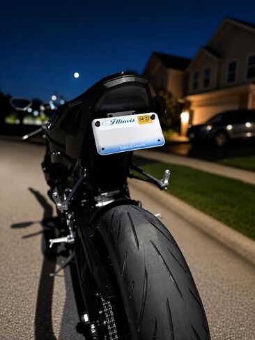 Fender Eliminator Kit compatible with BMW S1000RR 2018-2026, PETG Cover Plate and PA12-CF Carbon Fiber Nylon License Plate Holder in Kuwait