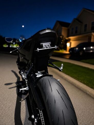 Fender Eliminator Kit compatible with BMW S1000RR 2018-2026, PETG Cover Plate and PA12-CF Carbon Fiber Nylon License Plate Holder in Kuwait