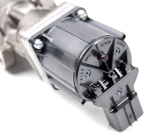 صمام 8-98238247-3 8-98238247-1 8982382473 8982382471 Fikowjs متوافق مع محرك Isuzu 4HK1 6HK1 JS360 ZAX240 ZAX330 Excavator in Kuwait