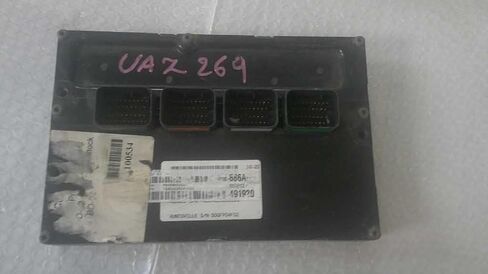 وحدة التحكم في المحرك ECM 2.4L تناسب 03 Sebring Stratus P04896686AH 04896686AH in Kuwait