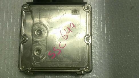 Engine ECM Control Module 2.0L Turbo Fits 13-15 Compatible with Audi Q5 8R1 907 115 F 8R1907115F in Kuwait