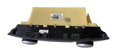 مفتاح التحكم في المناخ لشركة ميتسوبيشي لباجيرو V97 V93 V87 مفتاح التحكم في تكييف الهواء in Kuwait