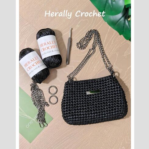 حقيبة Herally Crochet Kit التي يمكنك صنعها بنفسك للمبتدئين - تتضمن الخيوط والخطاف والإكسسوارات - مع دروس فيديو خطوة بخطوة - حقيبة كروشيه باللون الأسود in Kuwait