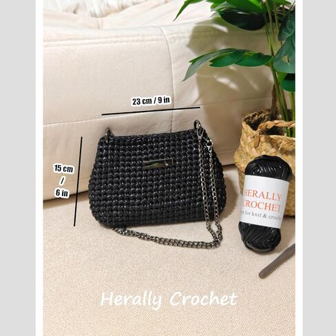 حقيبة Herally Crochet Kit التي يمكنك صنعها بنفسك للمبتدئين - تتضمن الخيوط والخطاف والإكسسوارات - مع دروس فيديو خطوة بخطوة - حقيبة كروشيه باللون الأسود in Kuwait