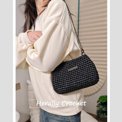 حقيبة Herally Crochet Kit التي يمكنك صنعها بنفسك للمبتدئين - تتضمن الخيوط والخطاف والإكسسوارات - مع دروس فيديو خطوة بخطوة - حقيبة كروشيه باللون الأسود in Kuwait