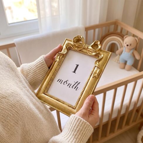 Novabright Baby Monthly Milestone Signs Photo Frame Set, Gold Resin Picture Frame with 13 Newborn Milestone Cards, for Nursery Decor, Keepsake Gift for Newborn in Kuwait