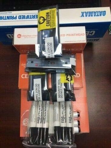 **Original** KPW-104-8PBB4-DMX Printhead **Same Day US Ship** in Kuwait