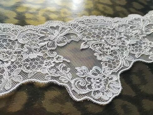 5 Yards，White Floral Lace Trim for Wedding, Embroidered Decorative Fabric Edge for Clothing Accessories, Skirt, Neckline, Sleeves, DIY Craft, Gift Packaging in Kuwait