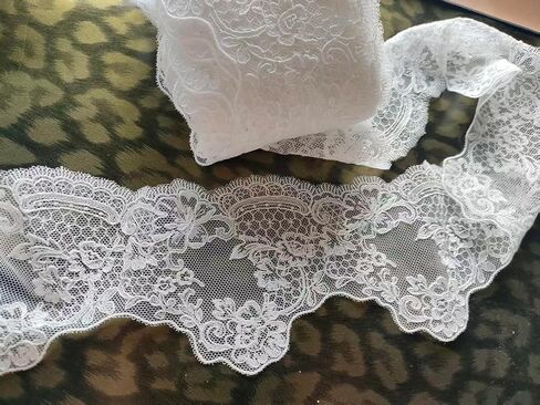 5 Yards，White Floral Lace Trim for Wedding, Embroidered Decorative Fabric Edge for Clothing Accessories, Skirt, Neckline, Sleeves, DIY Craft, Gift Packaging in Kuwait