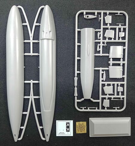 Mikro Mir 350-044 - 1/350 - HMS Conqueror. Scale Plastic Model kit in Kuwait