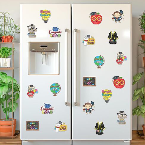 مجموعة فنون تلوين التخرج من رياض الأطفال - 30 قطعة مغناطيس تلوين DIY للأطفال بالجملة، موضوع التخرج في مرحلة ما قبل المدرسة، لون مغناطيساتك الخاصة لتزيين حفلات الثلاجة والأنشطة المدرسية in Kuwait