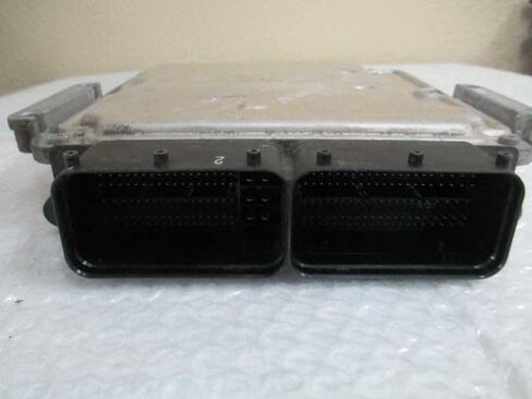 وحدة التحكم ECM للمحرك تناسب 12-13 متوافقة مع KIA Rio 39110-2BDB7 391102BDB7 in Kuwait